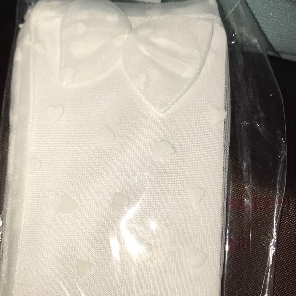 2for15 NWT girls white formal gloves - Picture 4 of 4